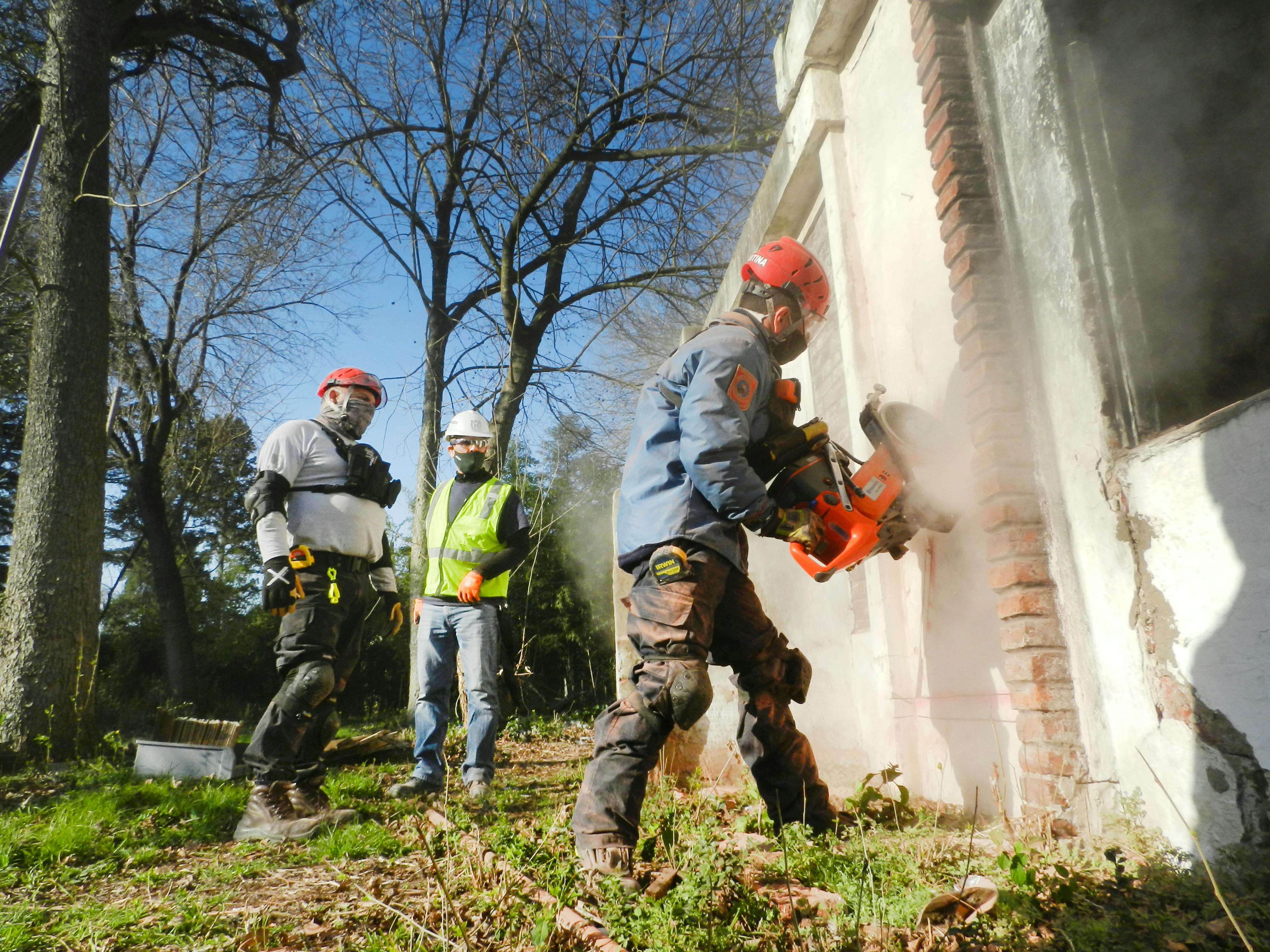 Professionele afbraak door Algemene Werken Pennings
